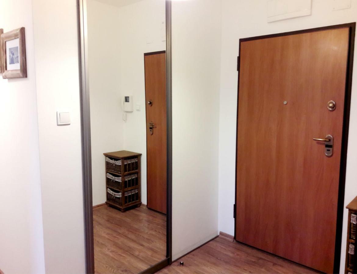 Apartment Mint And Berry Wilanow *