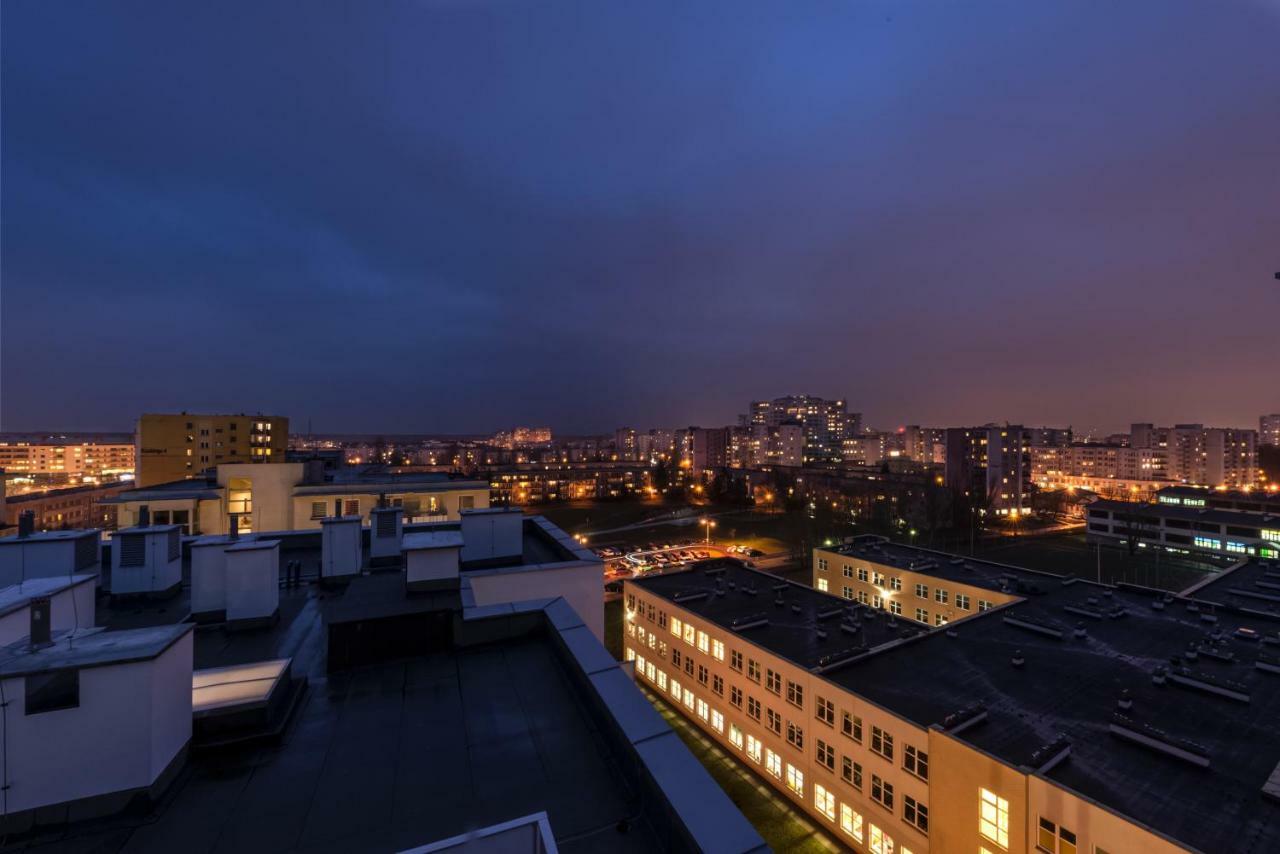 Apartment Business And Guests *