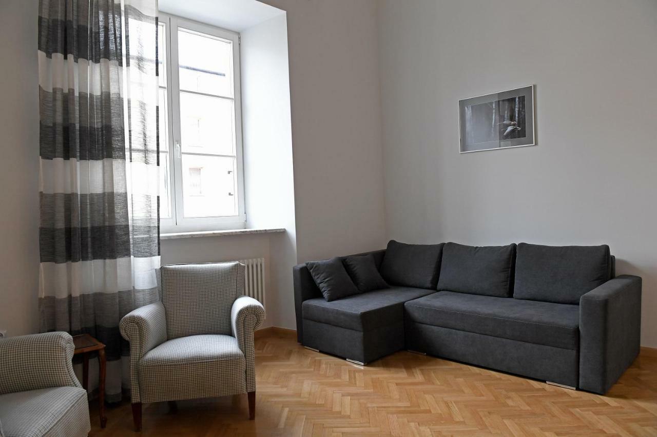 Apartment Na Dlugiej Warsaw