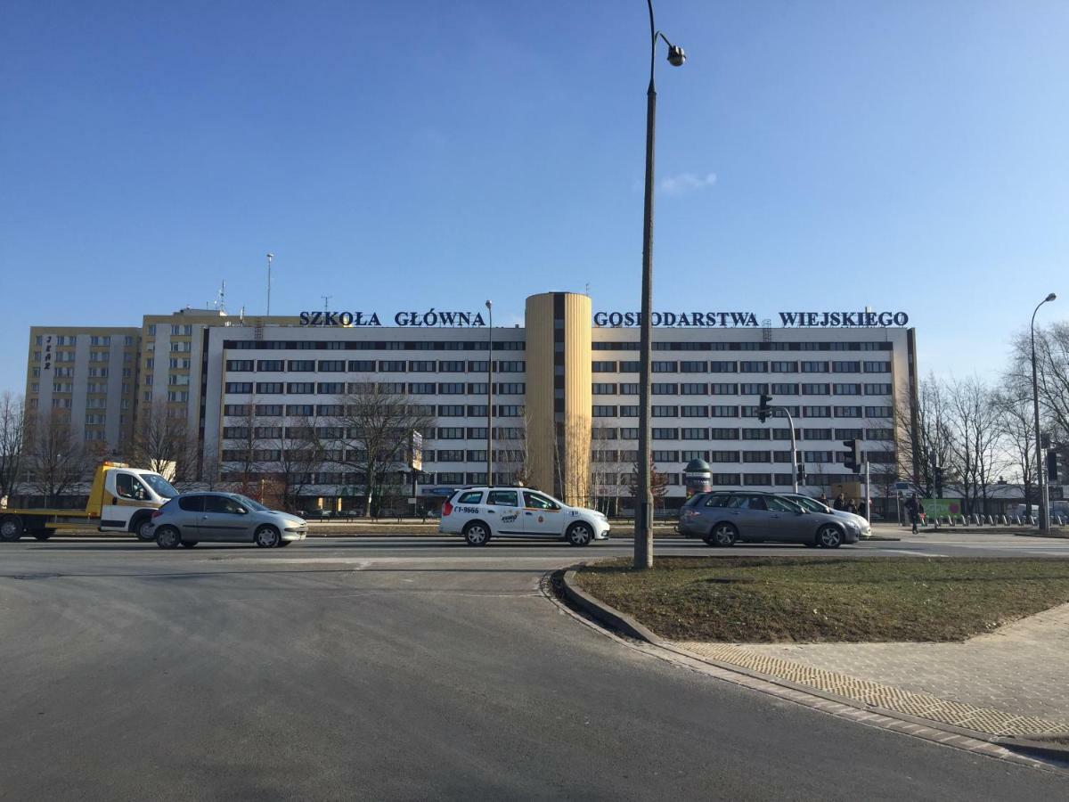 - Aparts Ursynow Căn hộ *
