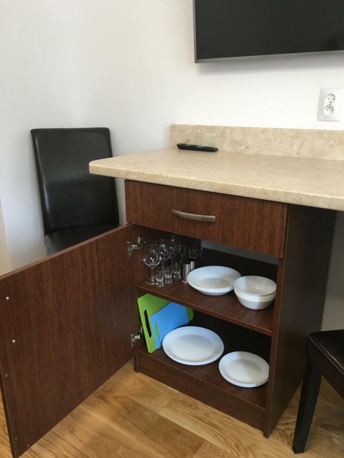 82a Apartment
