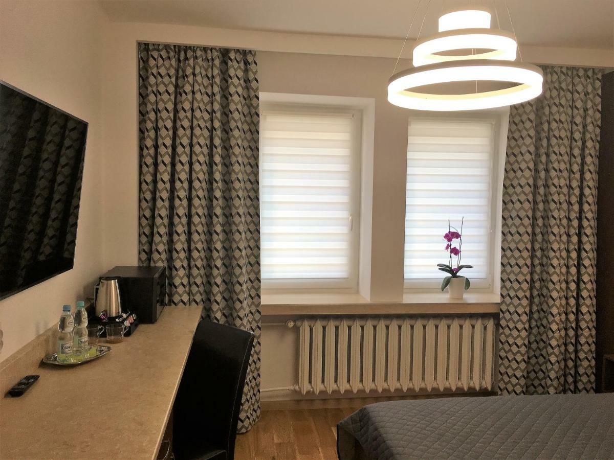 Apartment 82a