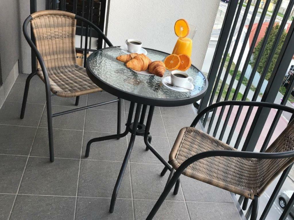 Premium - Chopin Airport Căn hộ