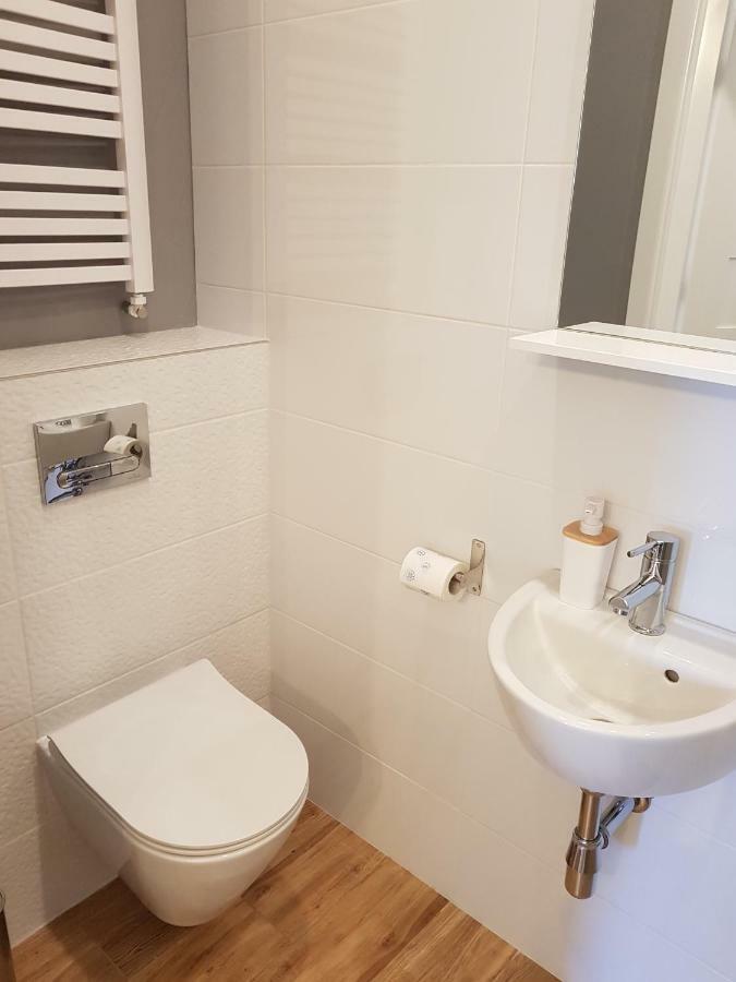 Metro Targowek Apartment Warsaw