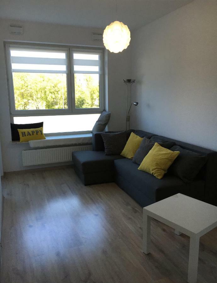 Apartment Metro Slodowiec, Free Parking Zeromskiego 1 Cmkp- 5 Min