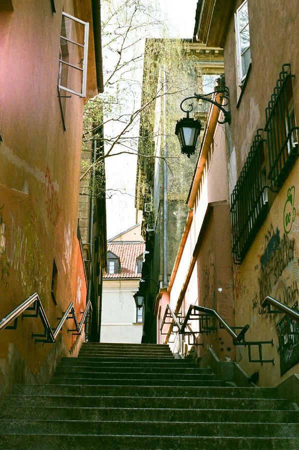 Red Brick Old Town Apartment