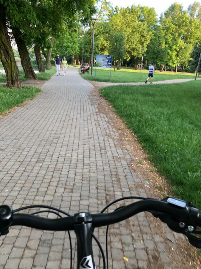 Like At * Warszawa