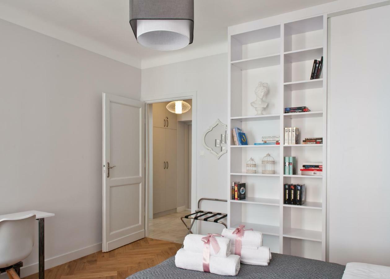 Red Brick Old Town Apartment Warsaw