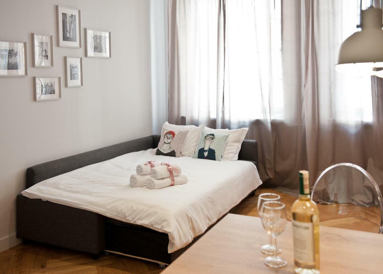 Red Brick Old Town Apartment *
