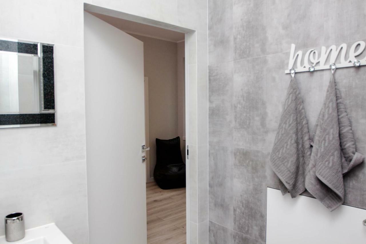 Novel Apartament