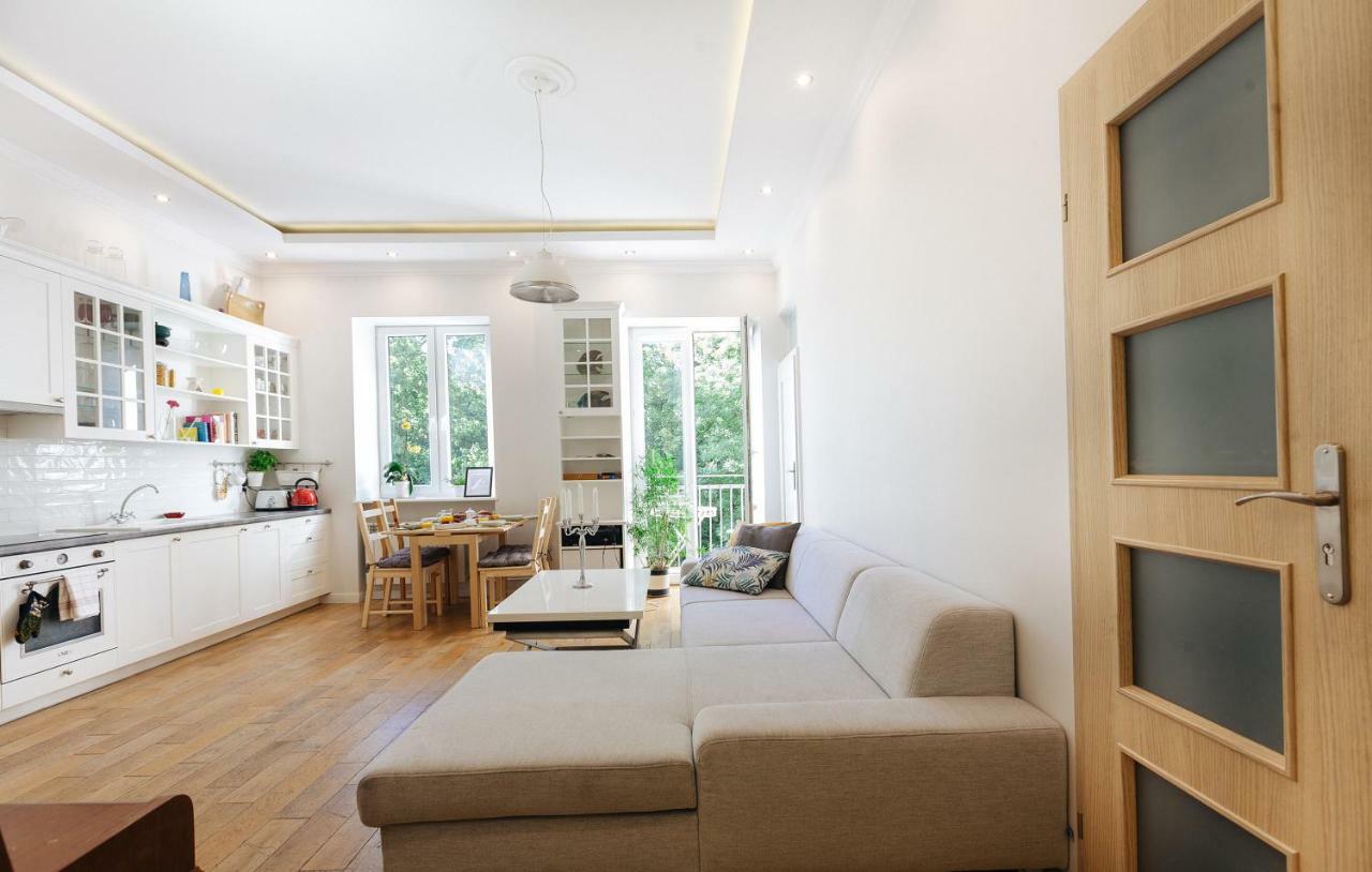 Concierge Traveller's Nest Wspolna Warschau