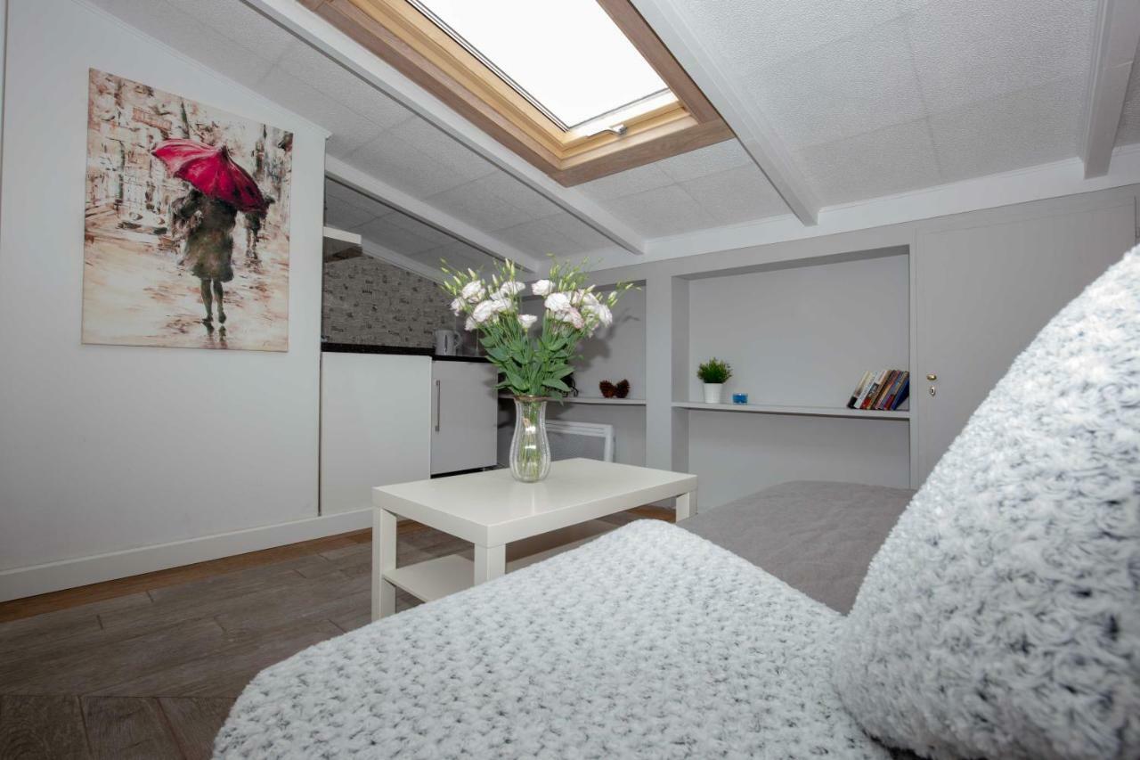 Saska Kepa Apartment *