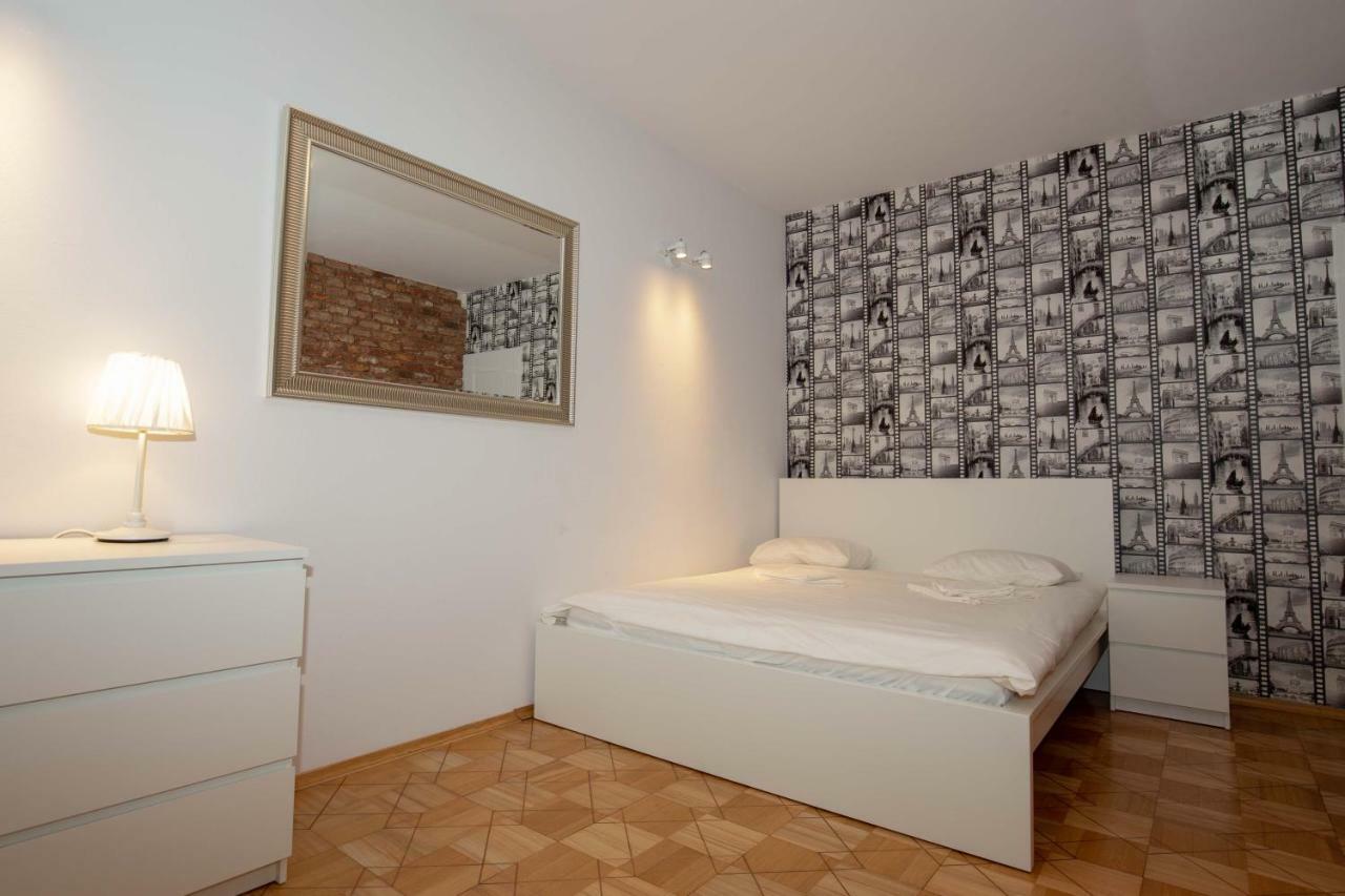 Saska Kepa Apartment