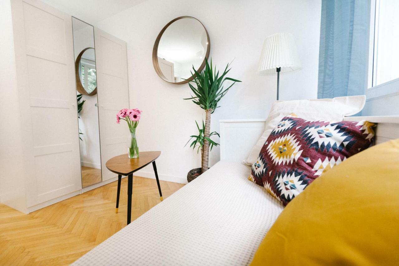 Apartment Concierge Square Grzybowski *