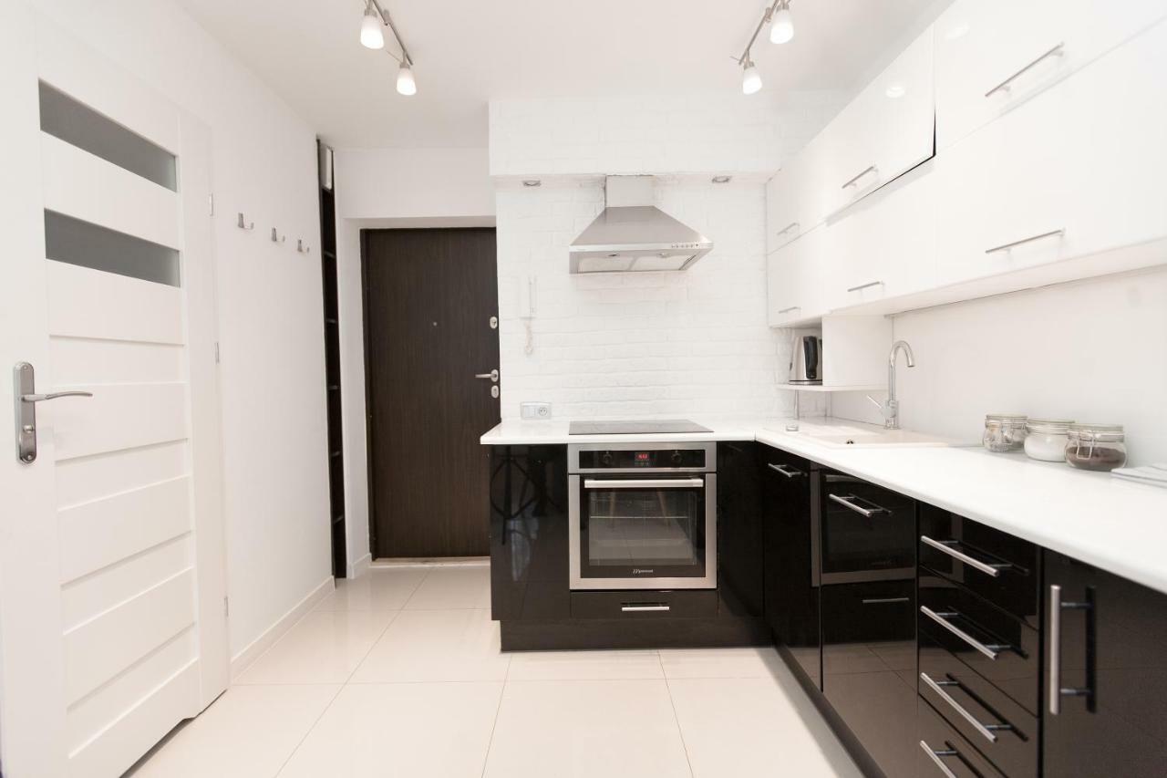 Apartment Concierge Square Grzybowski Warsaw