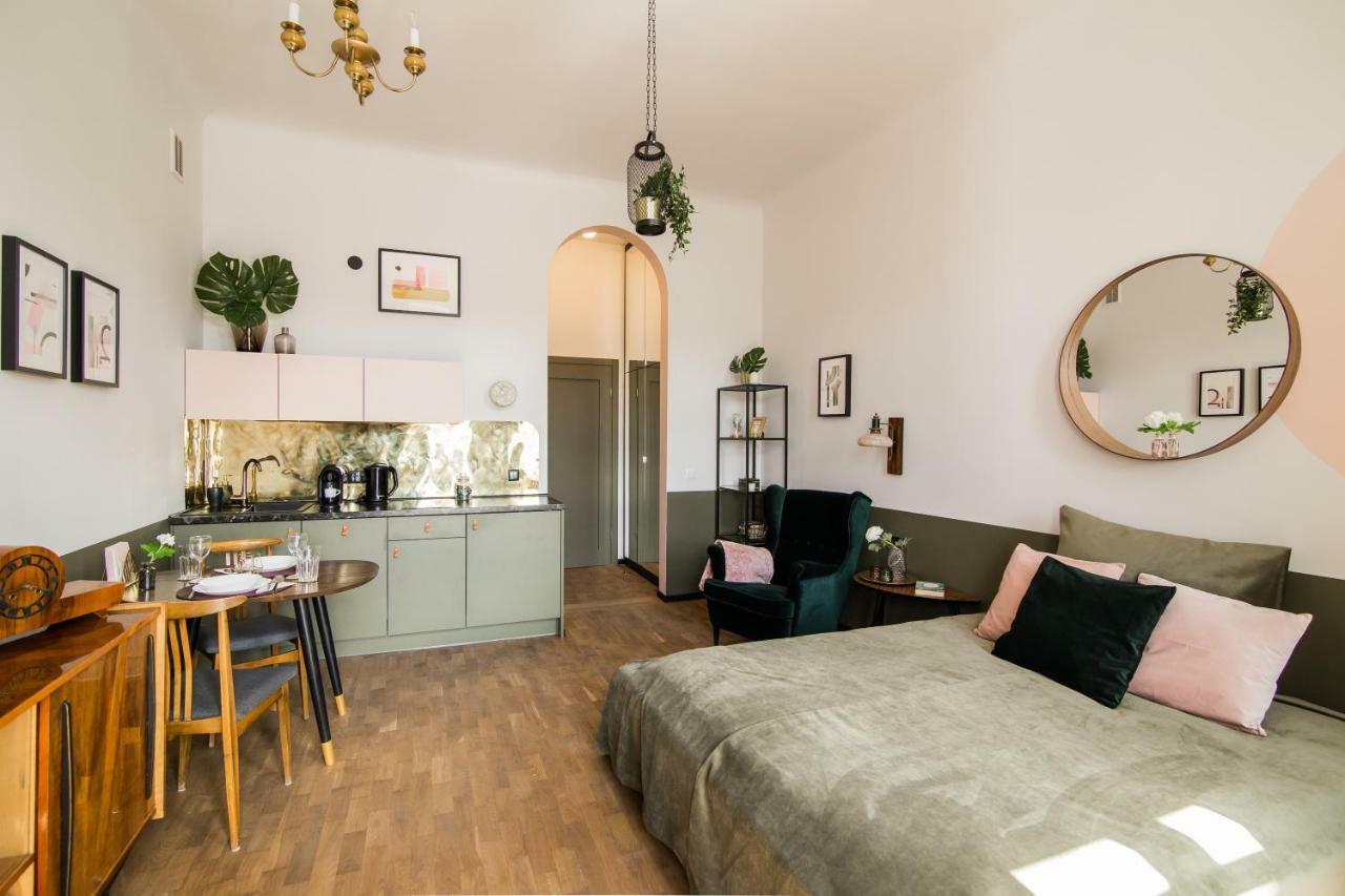Apartment Nowy Swiat 28 Warsaw