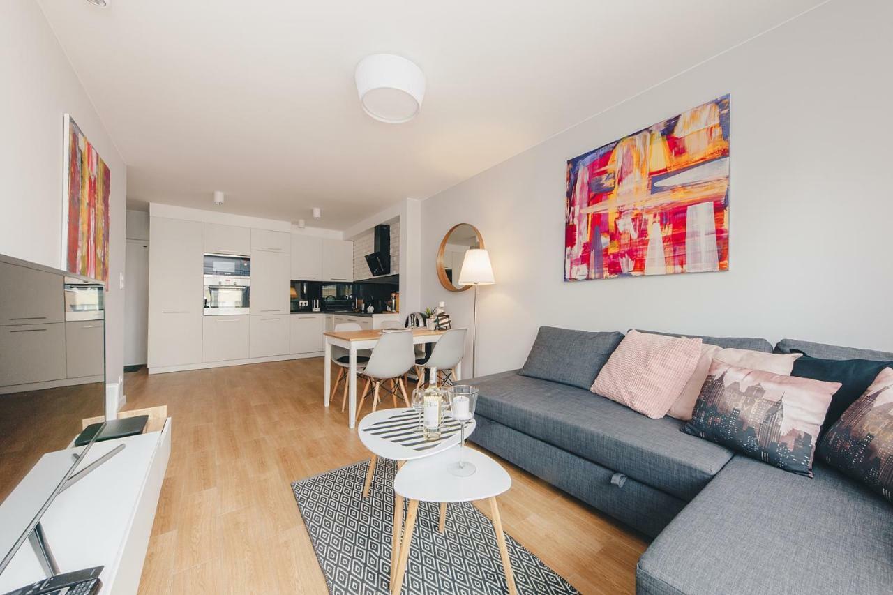 Oomph Downtown Apartment Warsaw