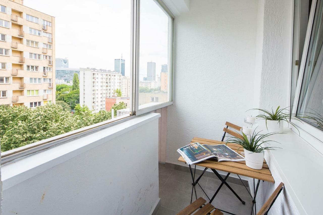 Apartment Oomph Downtown Warsaw