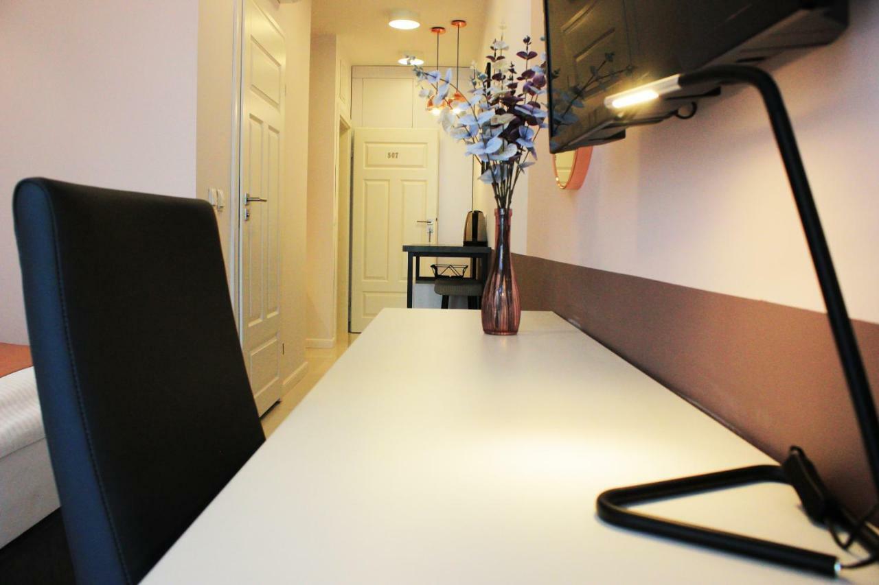 Jessapart - Ochota Apartment *