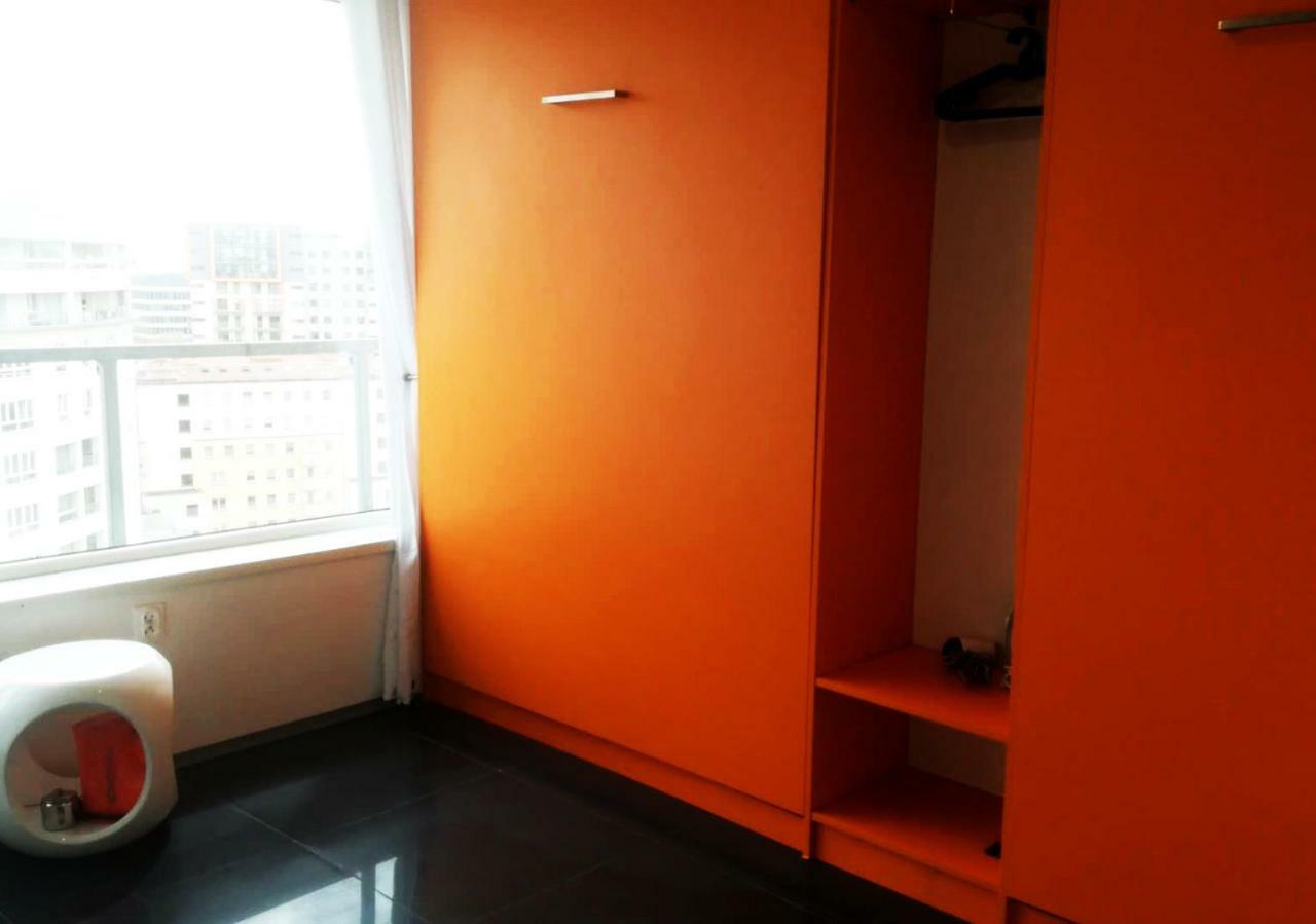 Walk Distance To Mokotow Business Park * Warschau