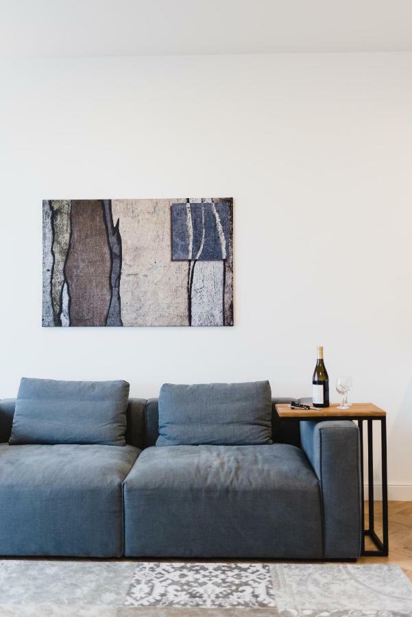 Luxlux Silver Dove Apartment
