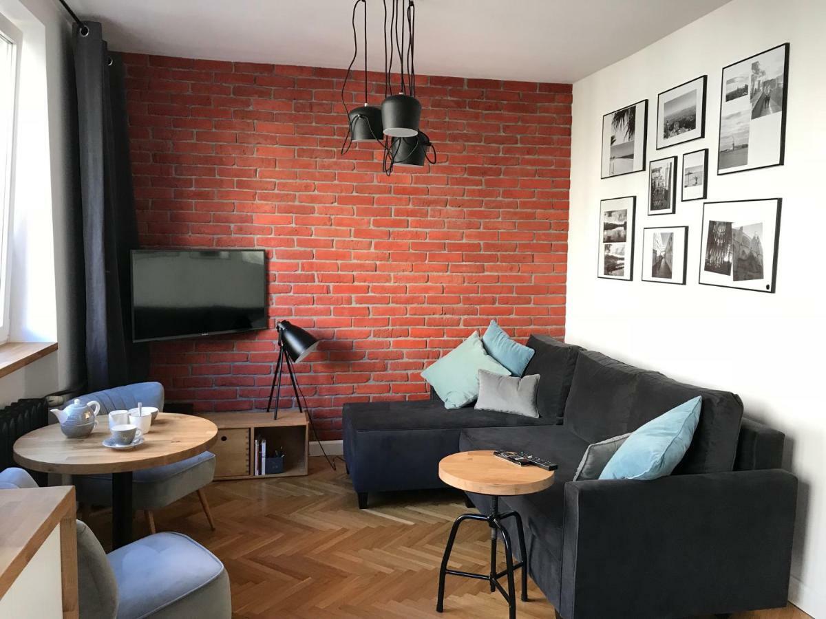 Hoza Apartment *
