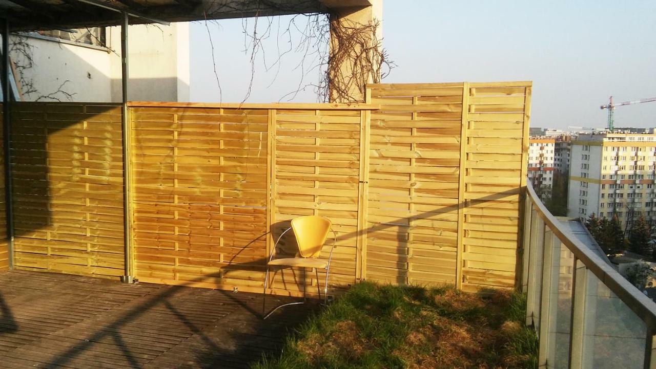 Walk Distance To Mokotow Business Park Warschau