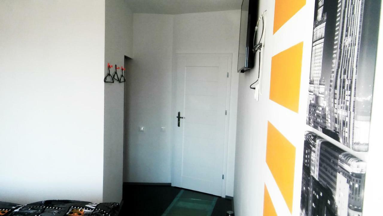 Walk Distance To Mokotow Business Park Apartment *