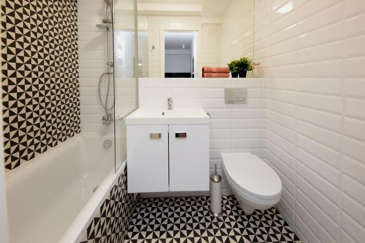 Oomph Downtown Apartment