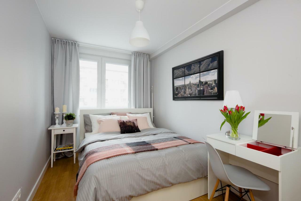 Oomph Downtown Apartment Warsaw