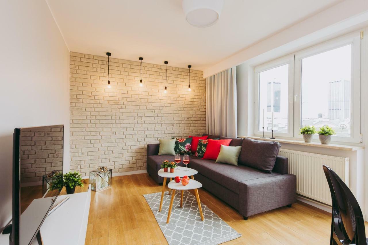 Oomph Downtown Apartment *
