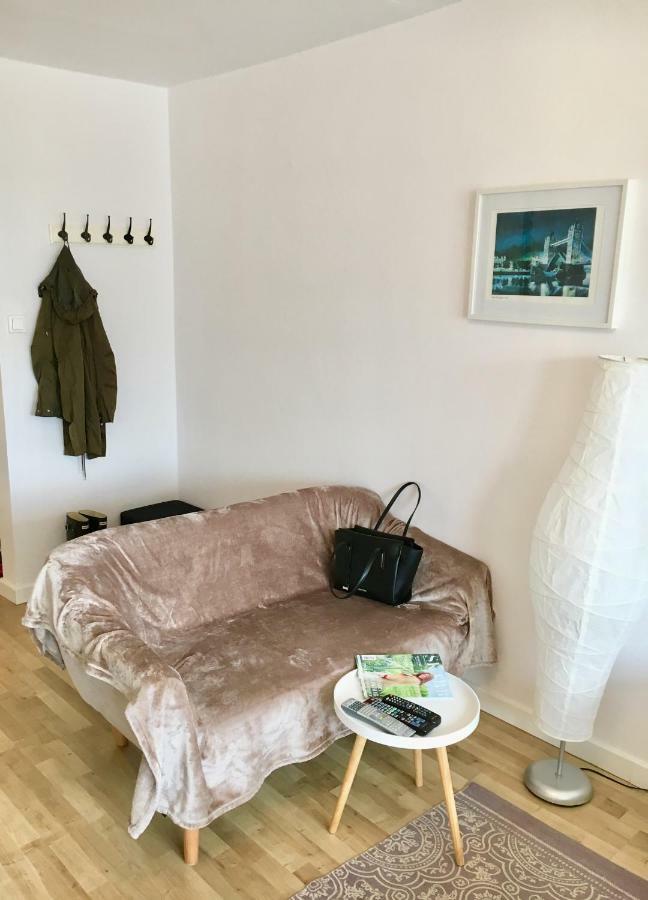 Metromarymont Apartment