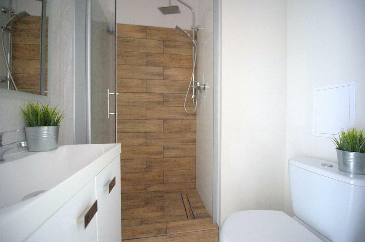 Apartment Andersena Modern B - 10 Min Cmkp - 5 Min Metro - 15 Min Center *
