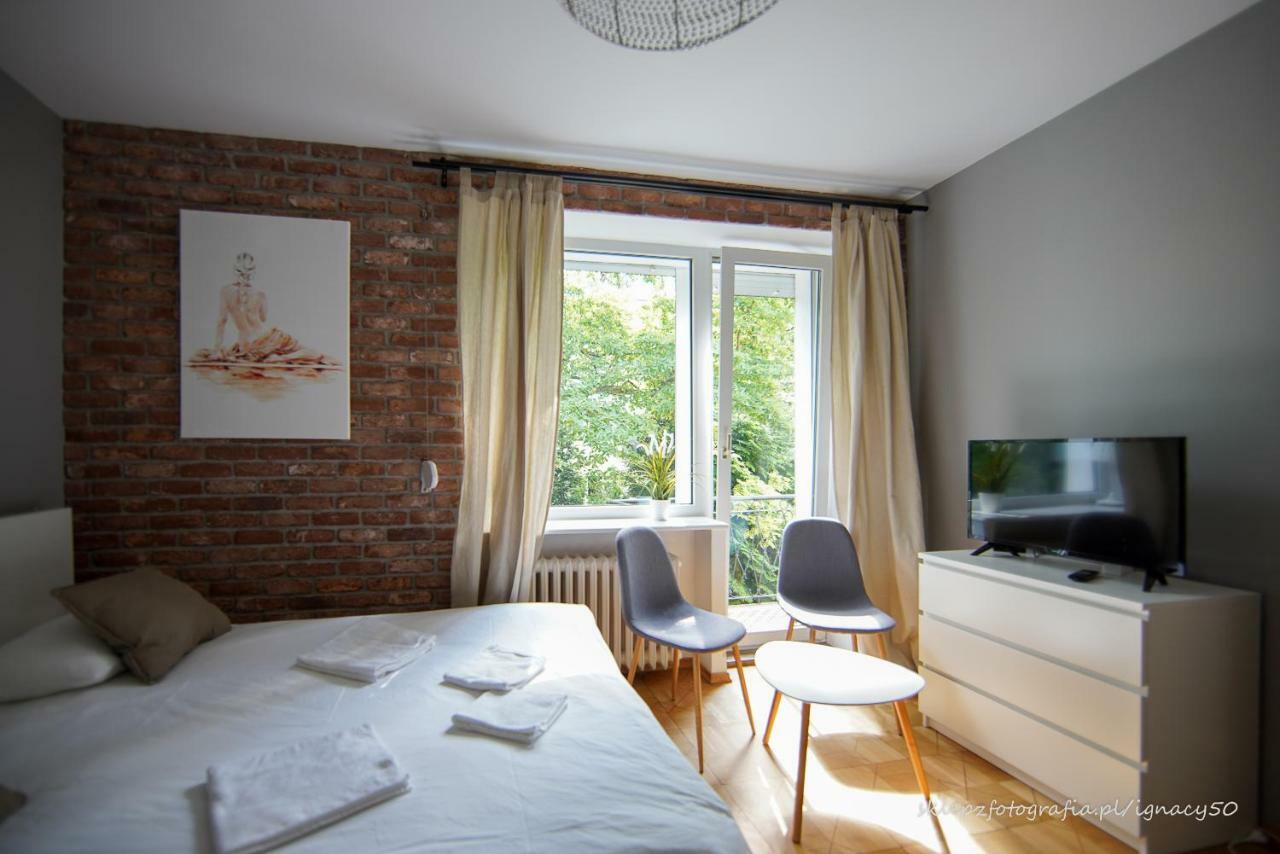 Saska Kepa Apartment *
