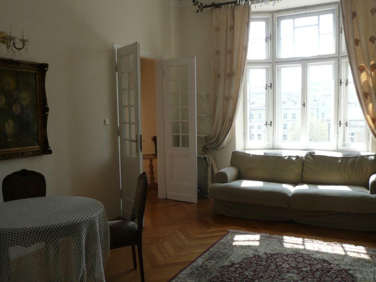 Nowogrodzka 40 Apartment