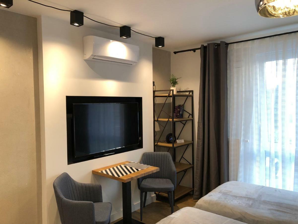 Like At Apartament *