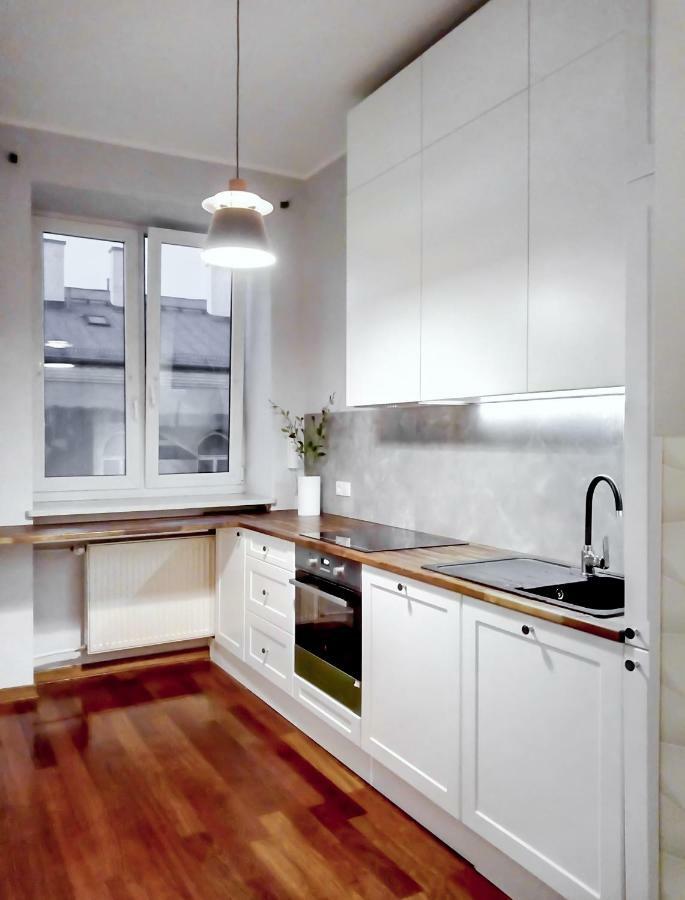 Pensjonat *clicktheflat* Wilcza 33 Street In The Center Warszawa