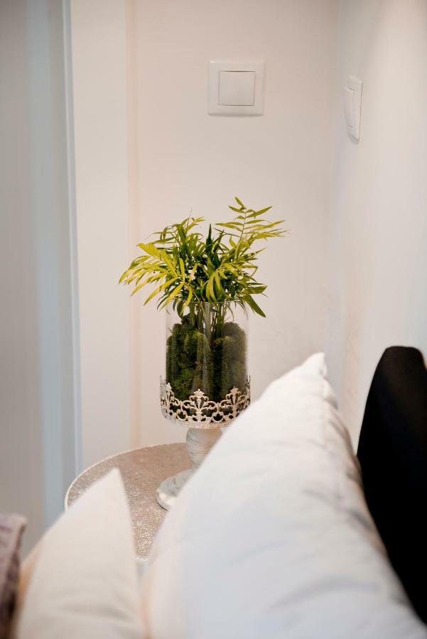 Next To The Old Town & Krasinski Garden Apartment