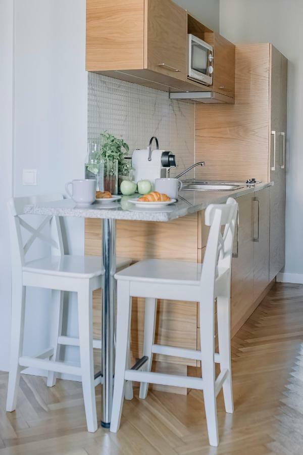 Apartel Plac Unii Lubelskiej Apartment