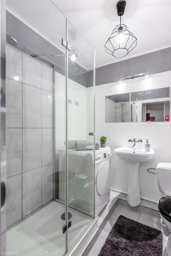 Clicktheflat Constitution Square Warszawa