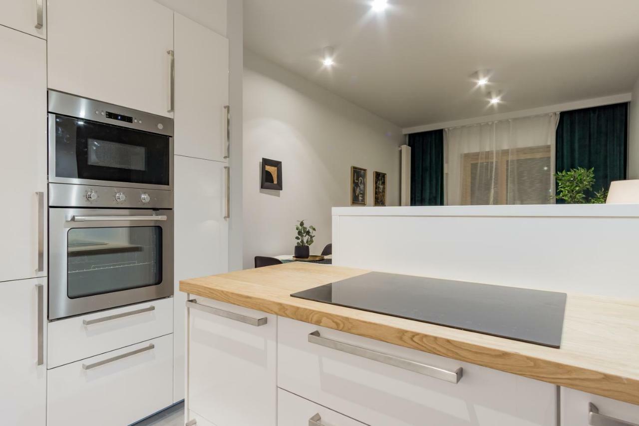 Apartment Mennica Chic *