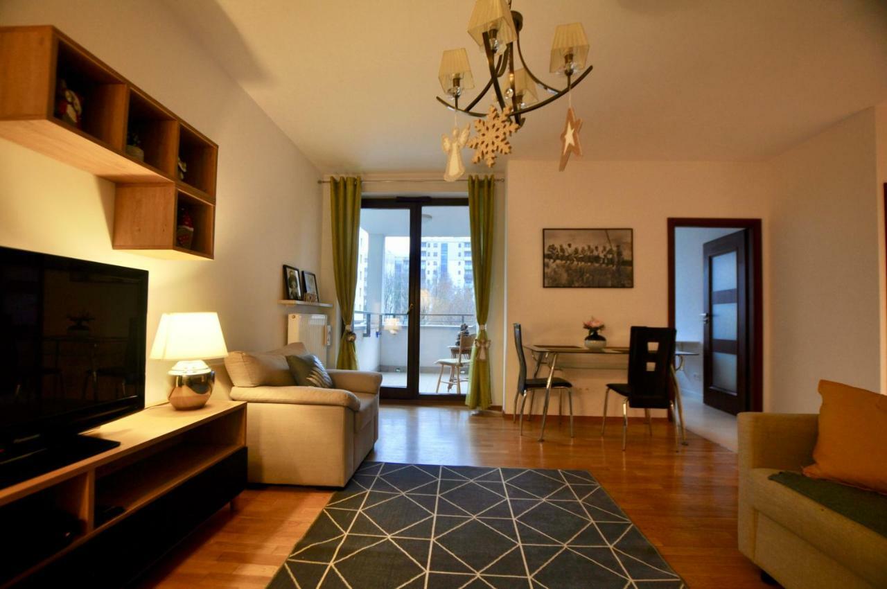 Mlociny Metro Apartment