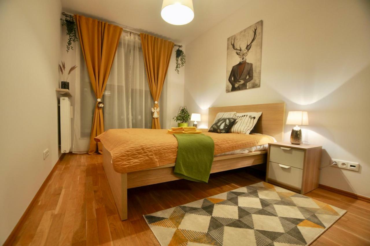Mlociny Metro Apartment *