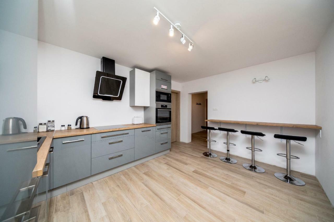 6 Cities Apartment