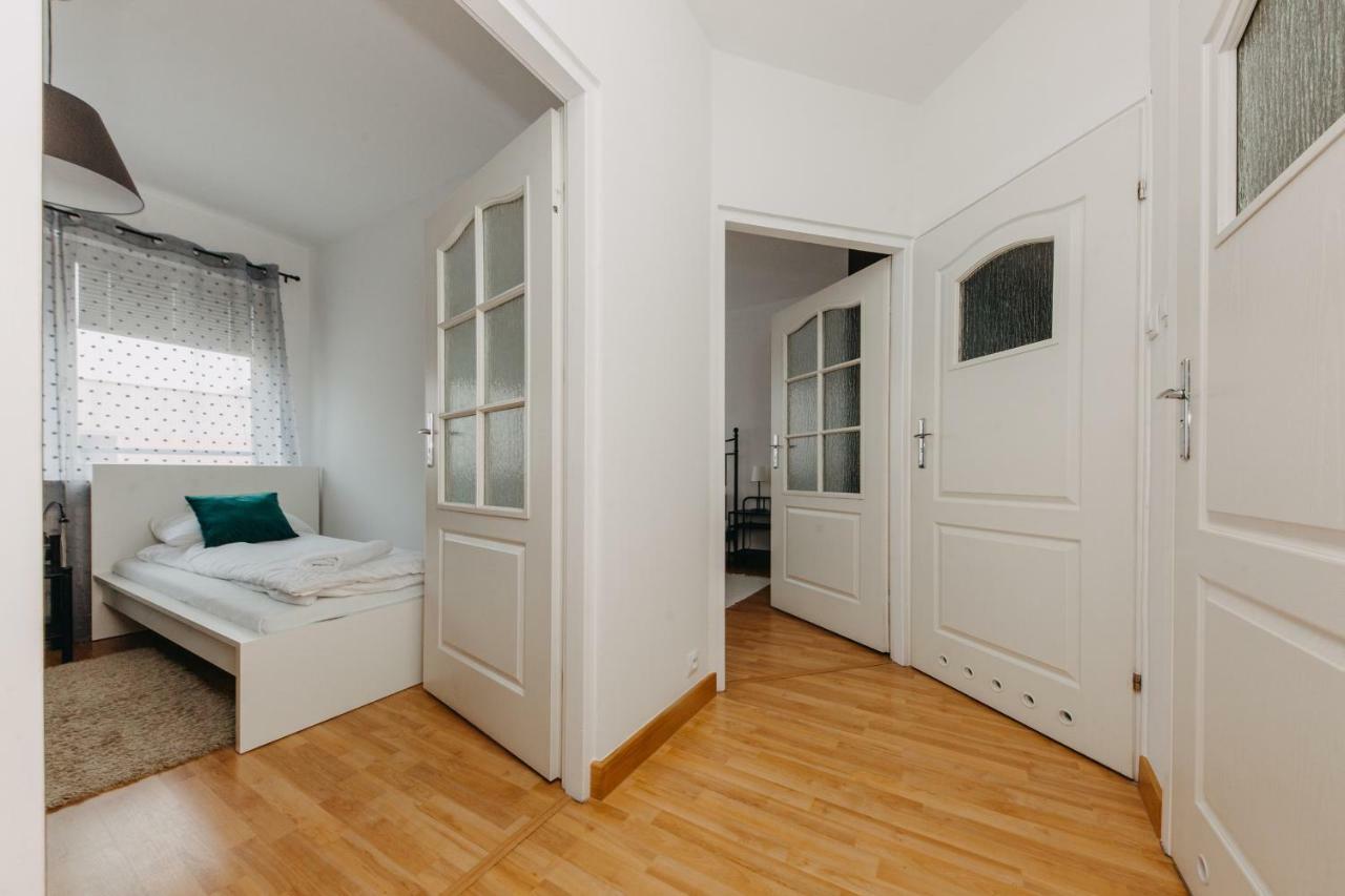 Apartment Shortstaypoland Krochmalna Warsaw