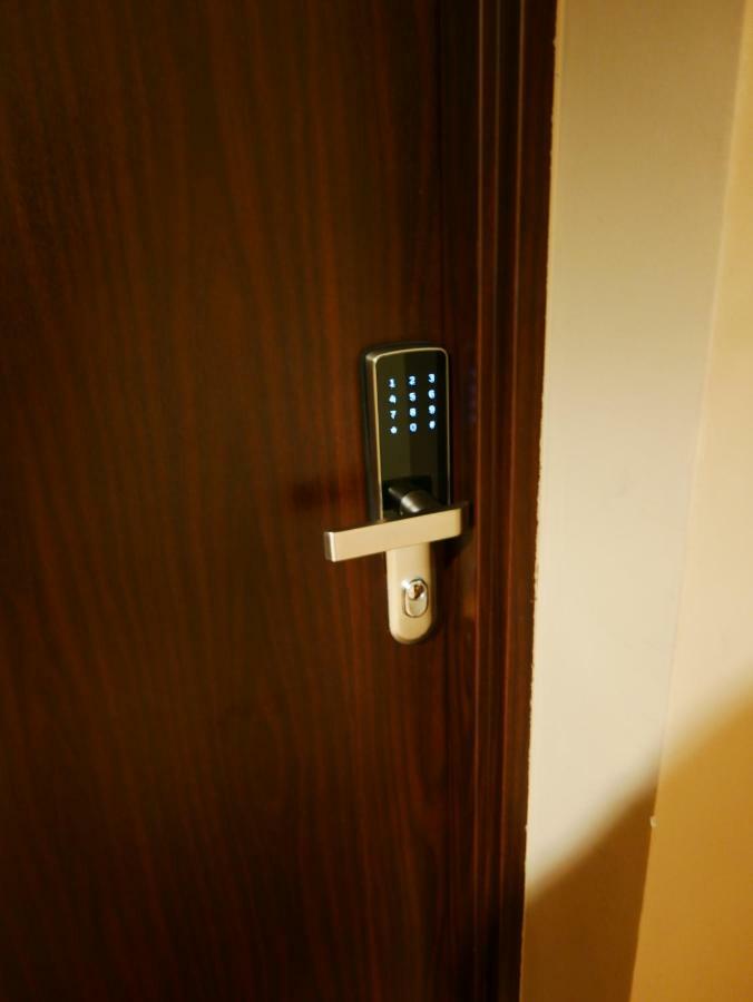 Apartment Business Europa22 Airport Lotnisko Premium Wysoka Jakosc Quality Otwarty Dla Gosci Biznesowych Niemasowosc Izolatorium Bon Turystyczny Sterylne Warunki Kwarantanna Badz Biurowa Praca Zdalna *