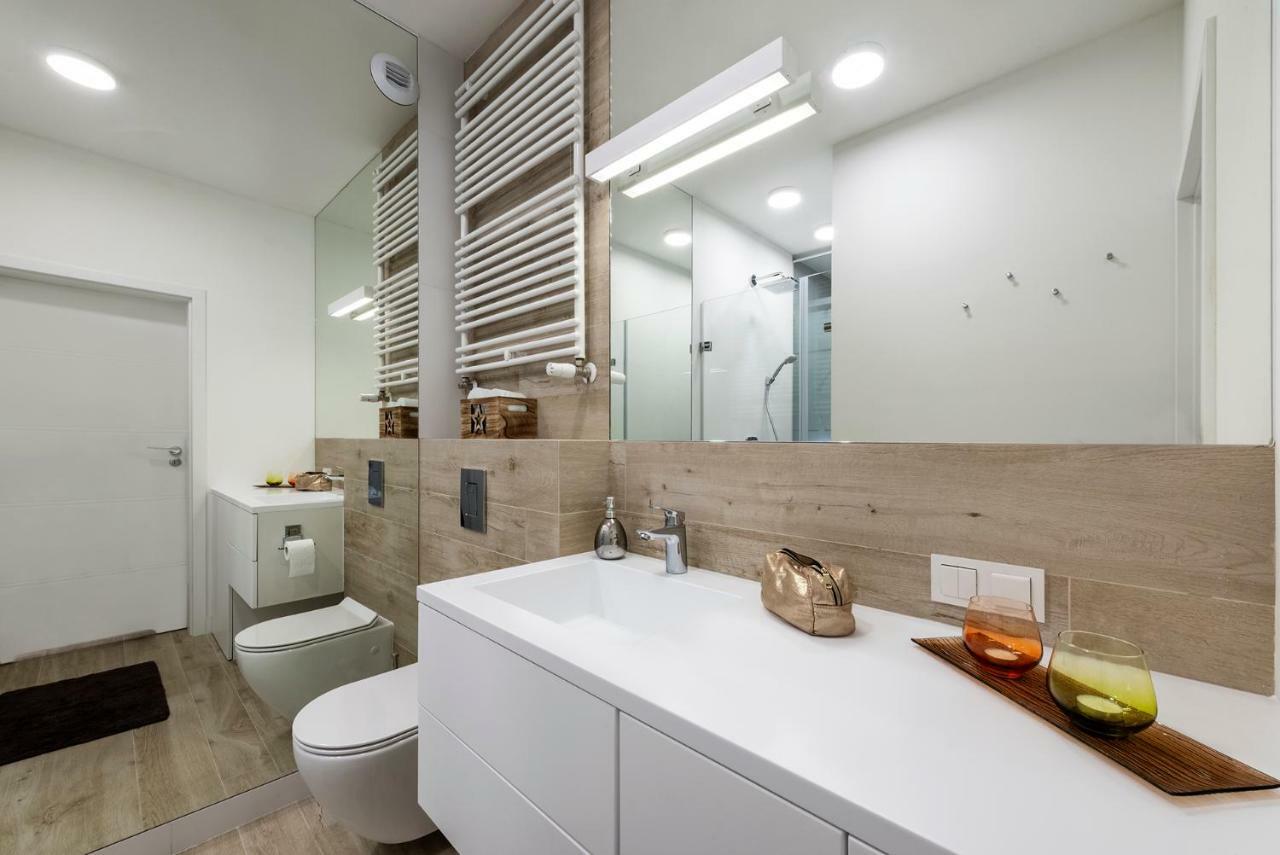 Luxury Miedzyborska 8b Apartamento Varsóvia