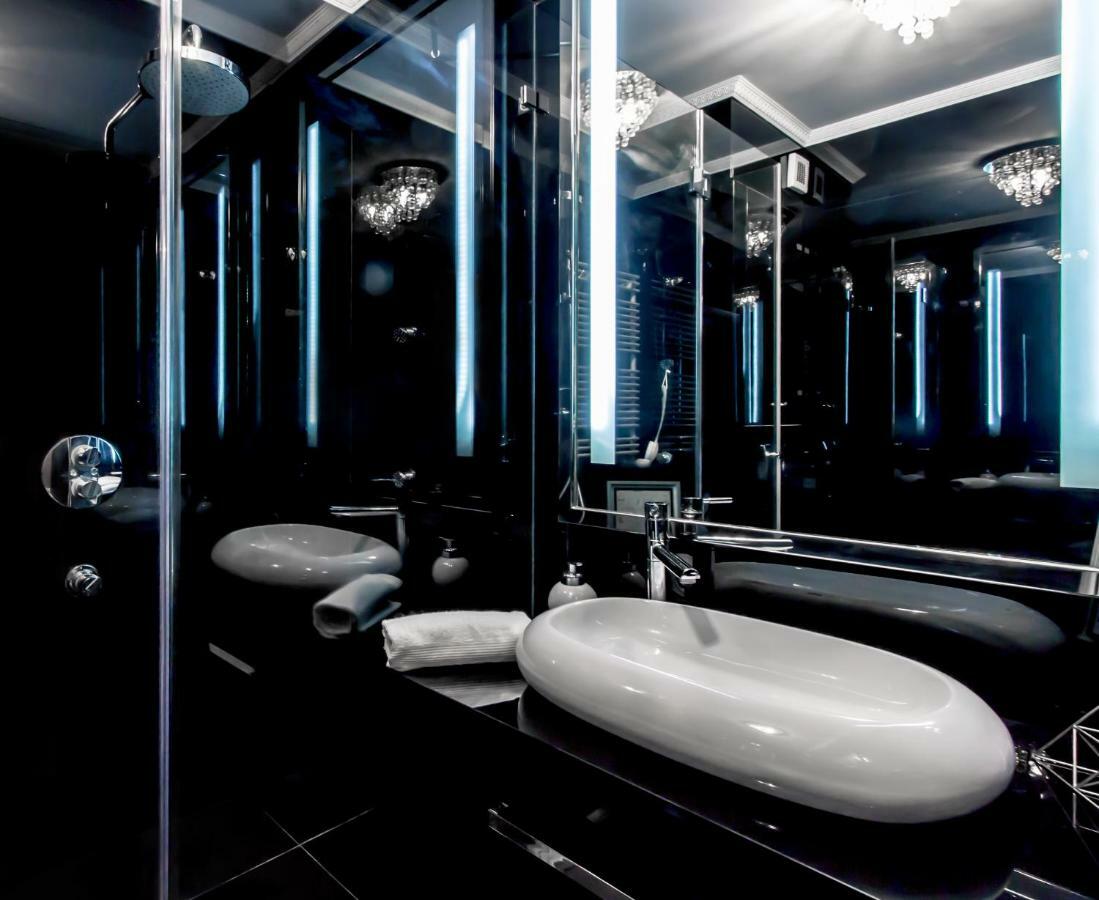 Clicktheflat Luxury In Apartment *