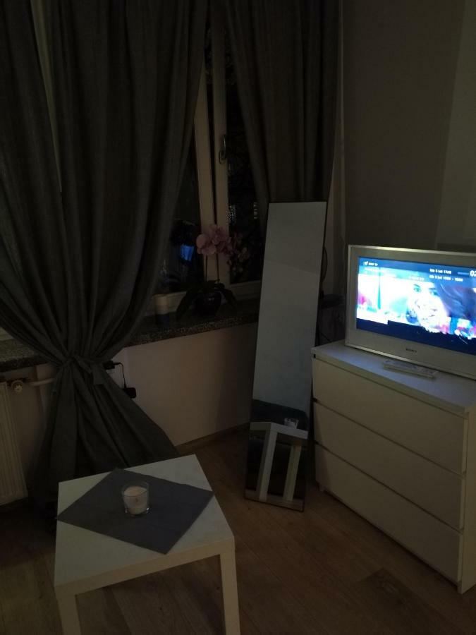 Flat Chmielna Street Apartment *