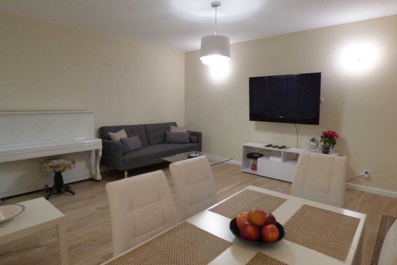 Apartment Apartament Kwiatkowskiego *